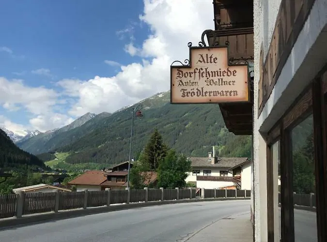 Dorfschmiede Nyaraló Neustift im Stubaital